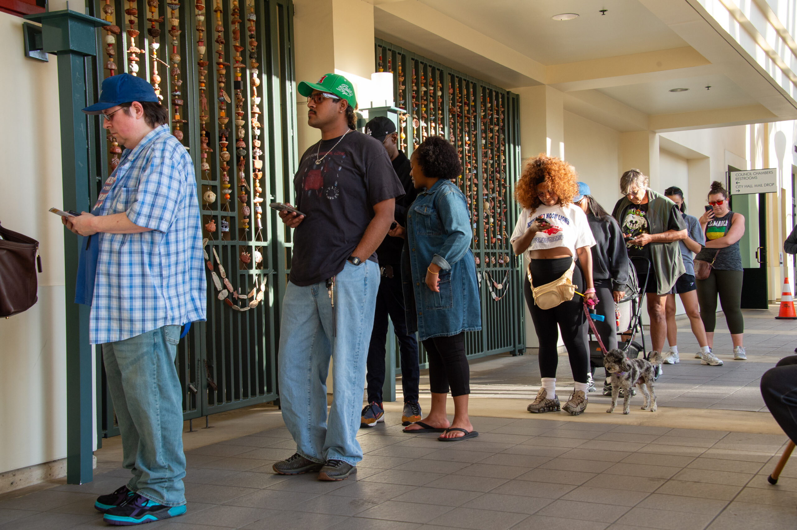 Huge voter rush shakes up deadlocked 2026 governor and mayor race in LA County