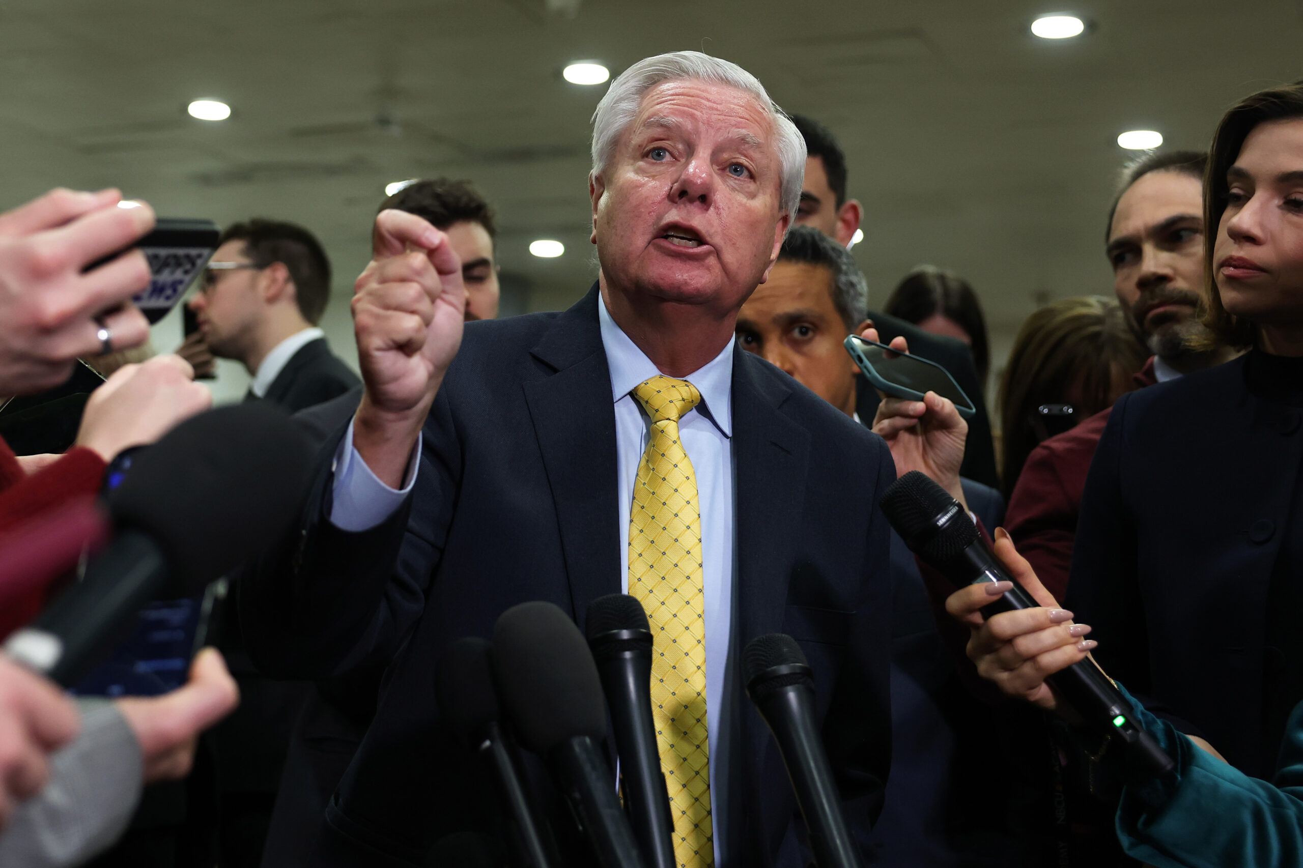 Stephen Miller’s unlikely friendship with Lindsey Graham revealed in heartfelt White House tribute