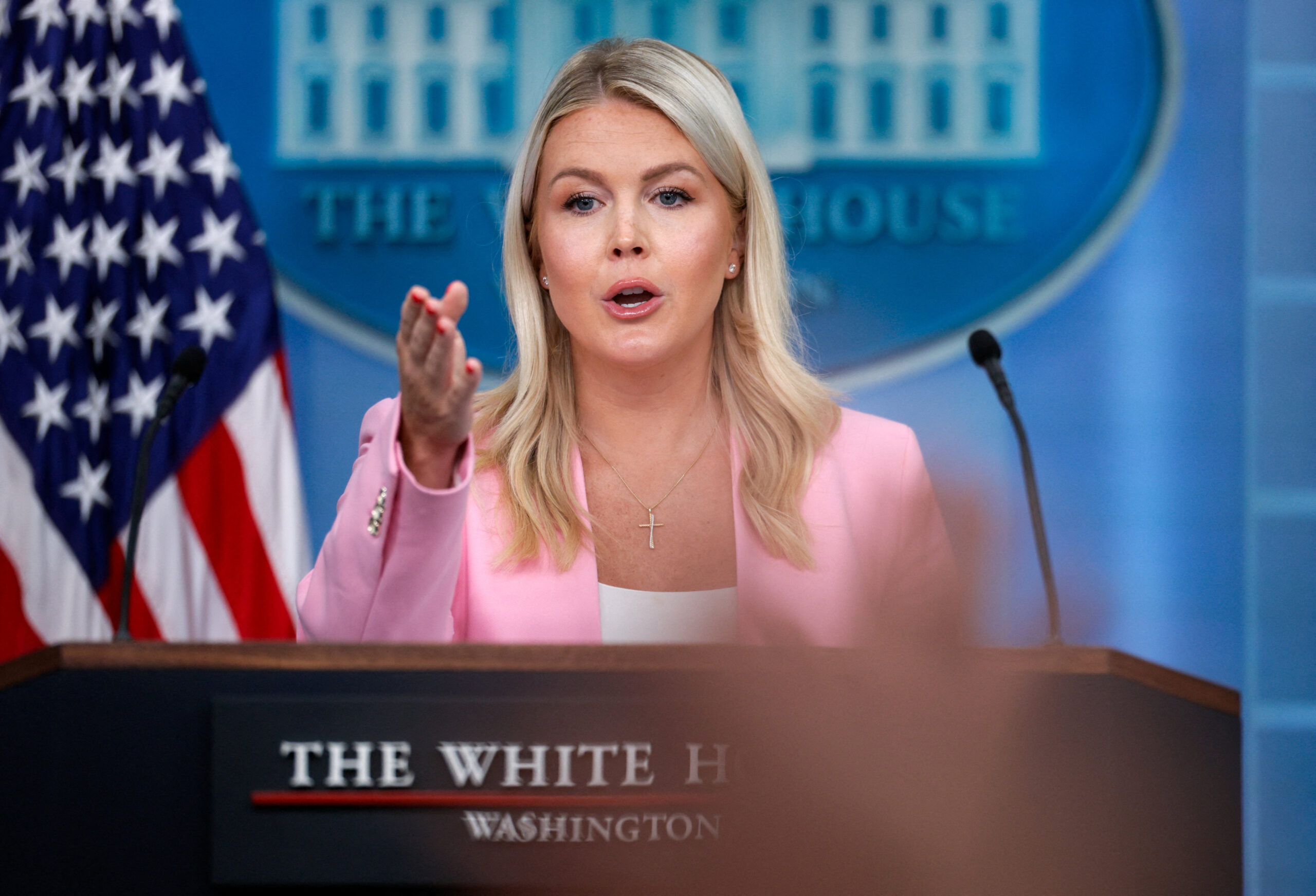 Trump’s teleprompter operator on leave over $100K insider betting report: White House