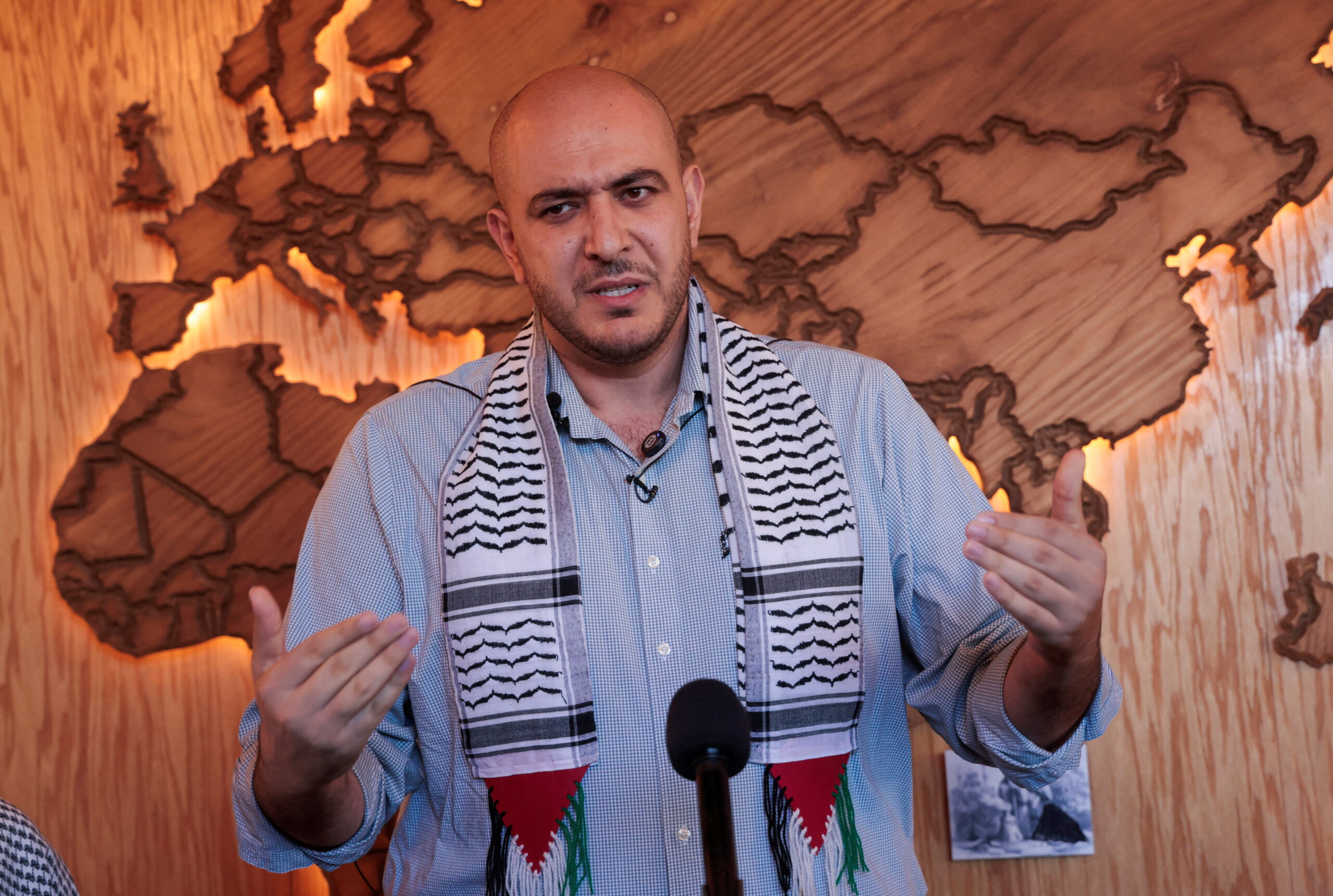 Kamala Harris reaches out to Mamdani, anti-Israel progressives as polls show her leading 2028 Dem primary