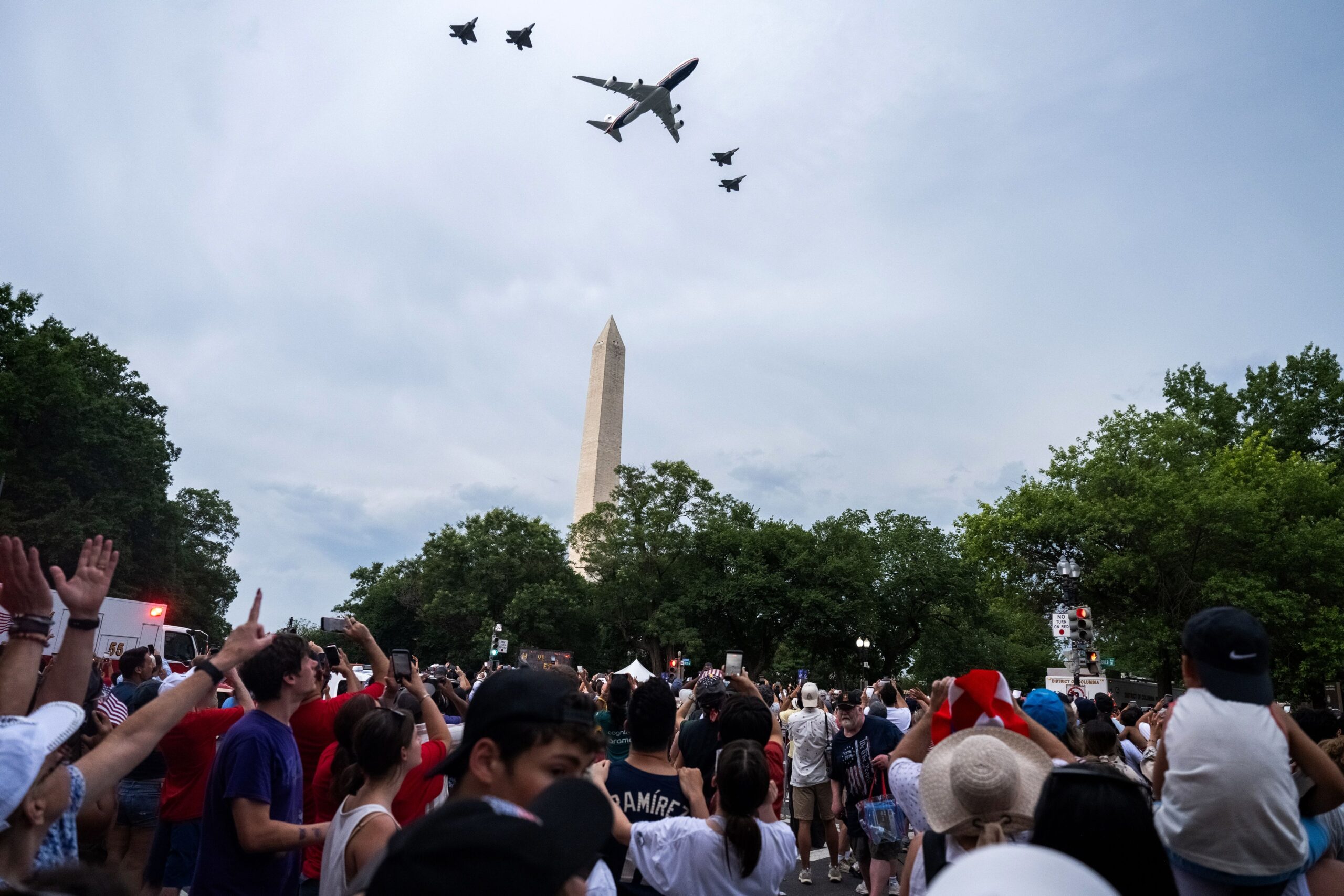 NY Times reporter roasted after complaining about Fourth of July flyovers in DC: ‘Feels like the apocalypse’
