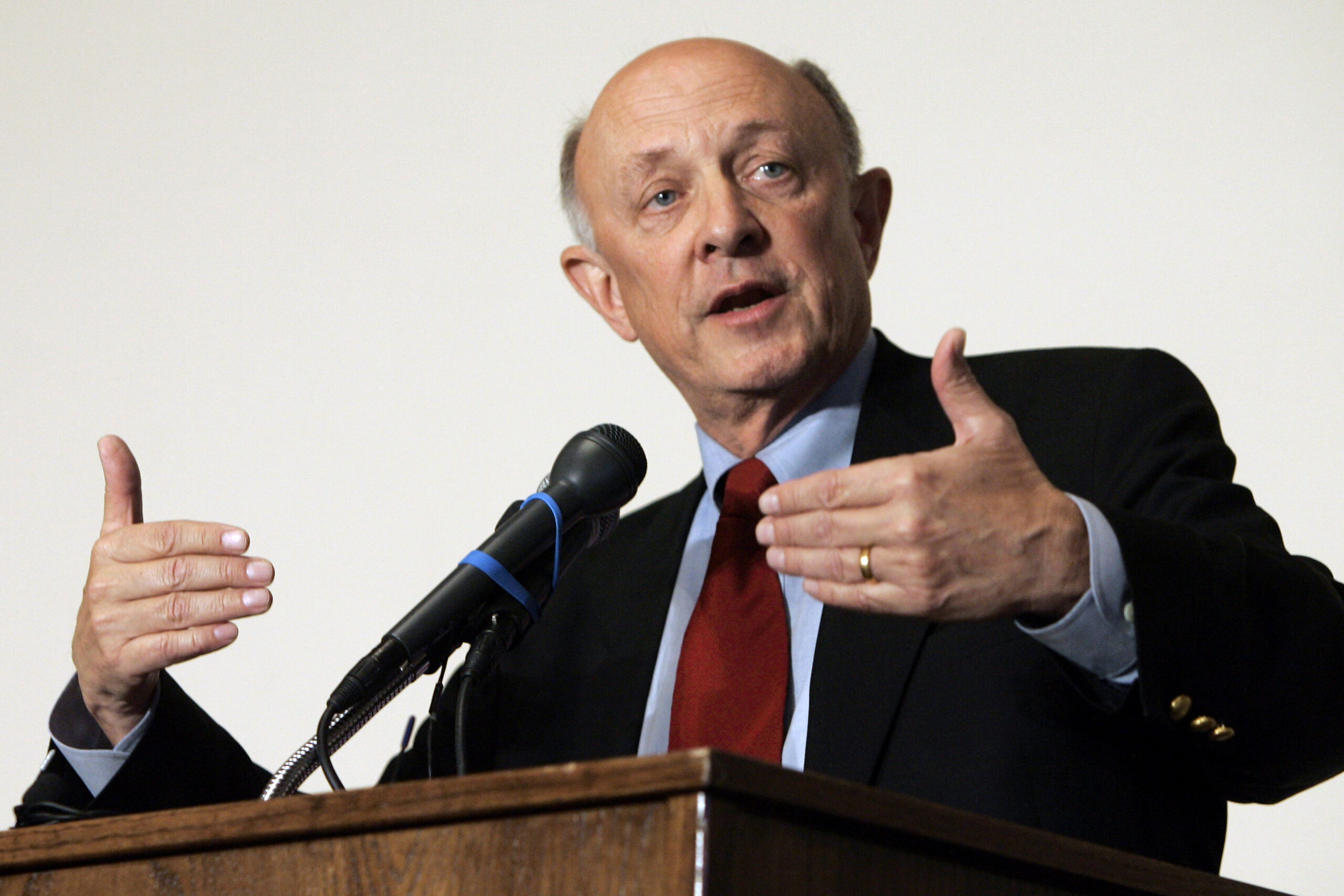 Former CIA Director James Woolsey suffered from Havana Syndrome before his death, wife claims 