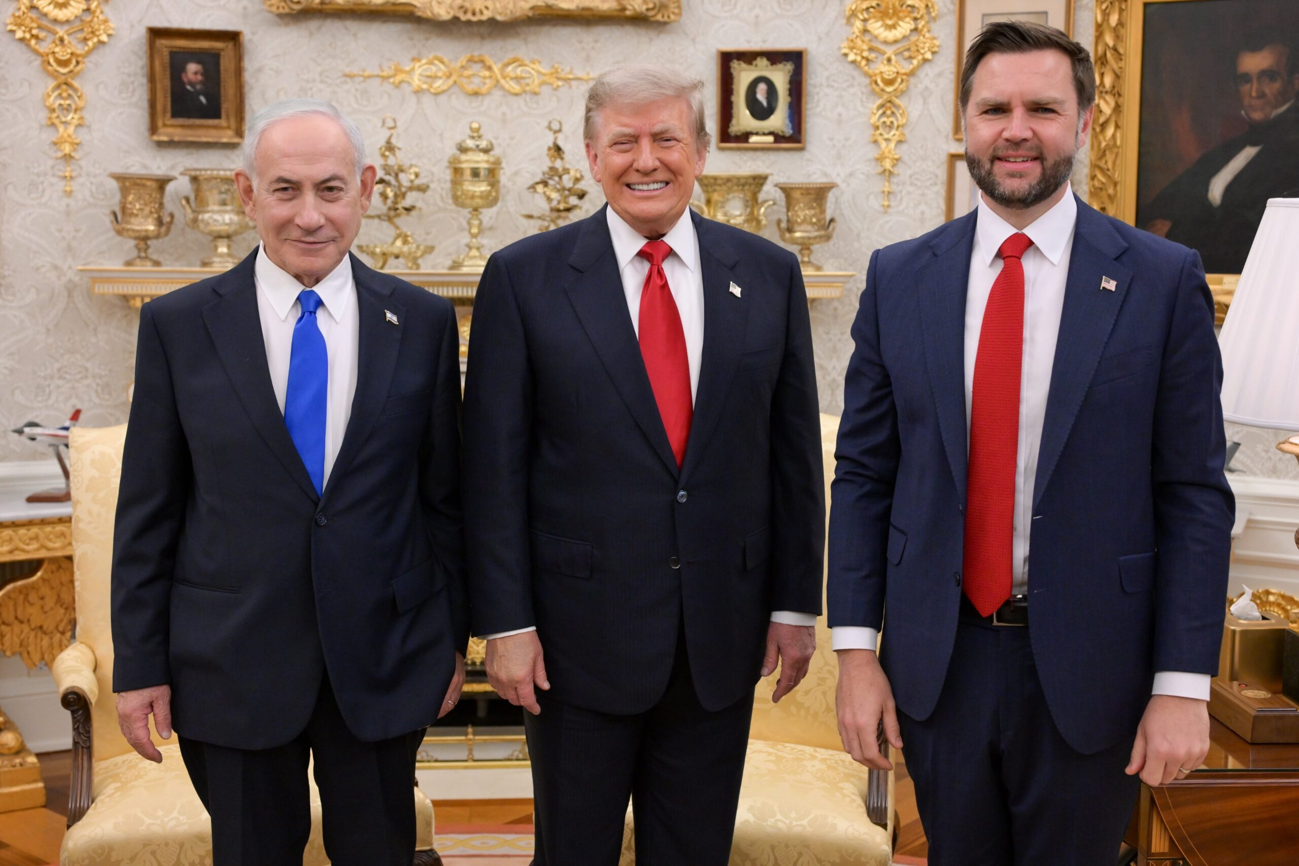 Body language expert reveals meaning behind Netanyahu’s exchange with Trump, Vance 