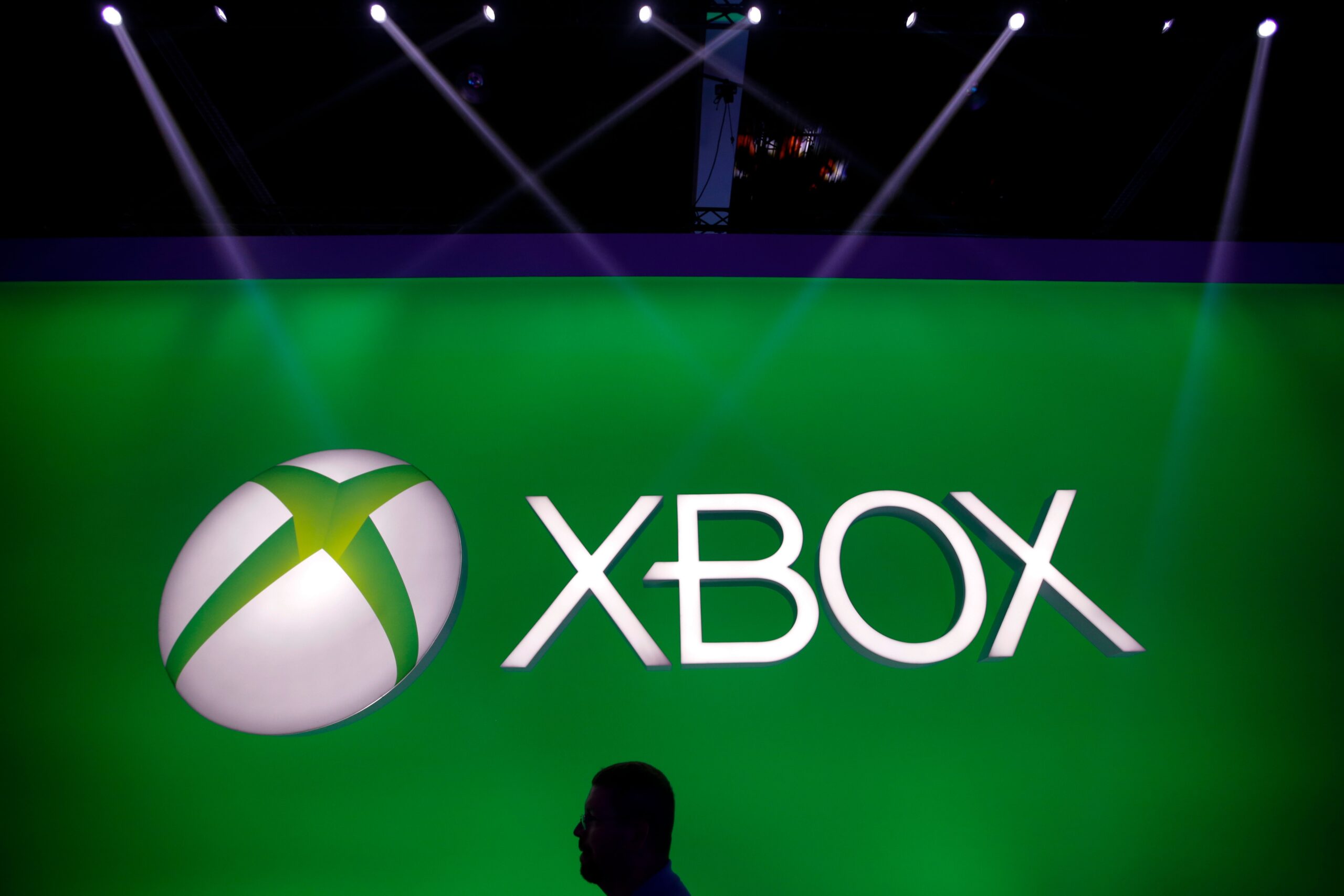 Fury erupts as Microsoft division fires 1,600 after thousands of foreign worker visas approved