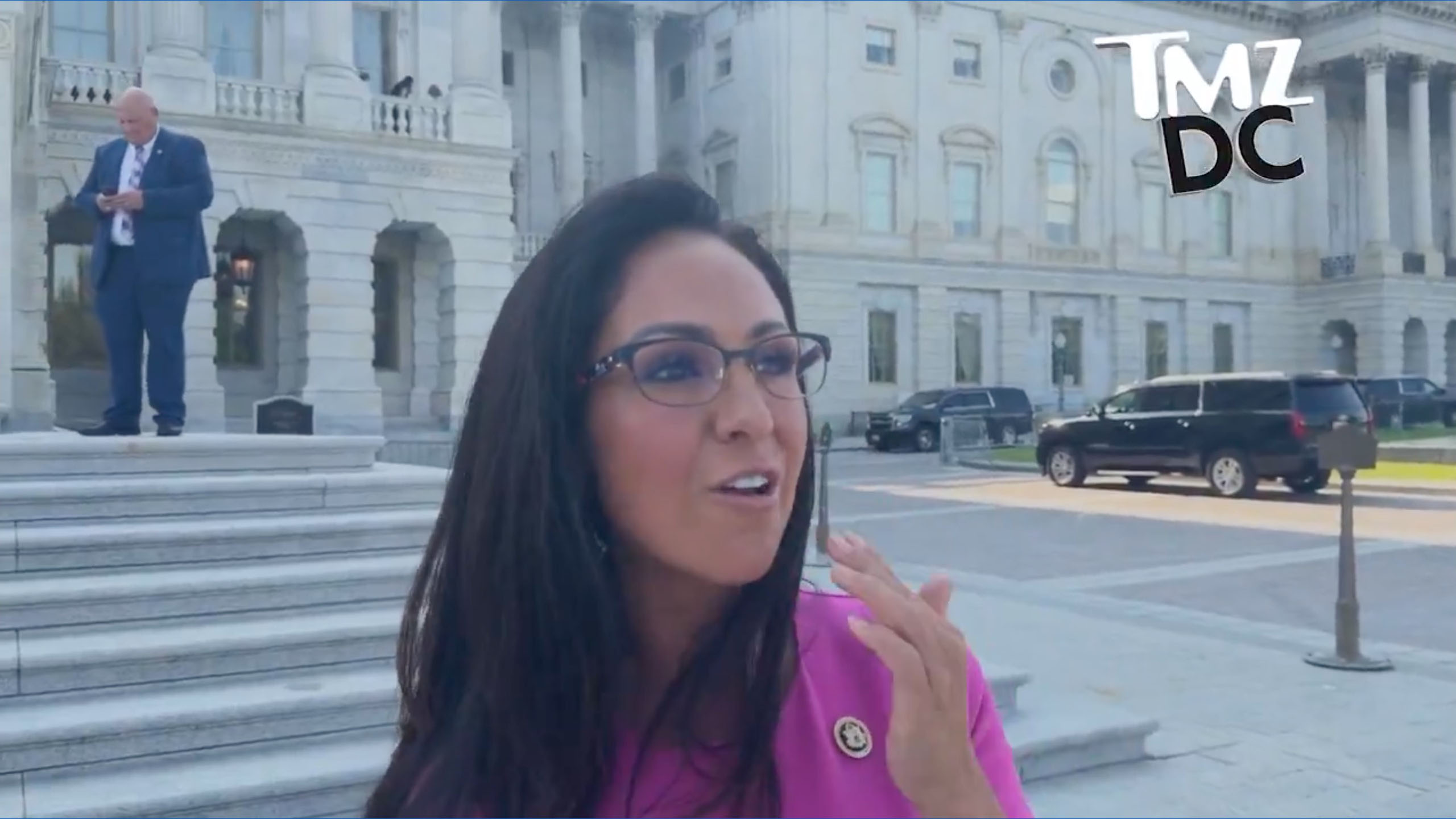 Rep. Lauren Boebert’s face freezes from Botox in awkward moment as she rails against GOPers trying to ‘muscle her’