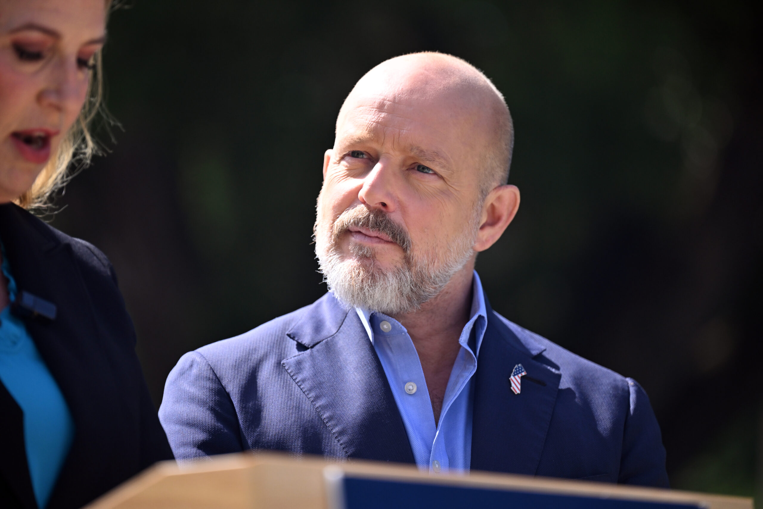 Steve Hilton battles Gavin Newsom, Kamala Harris and the ‘Machine’ in new AI-driven campaign ad