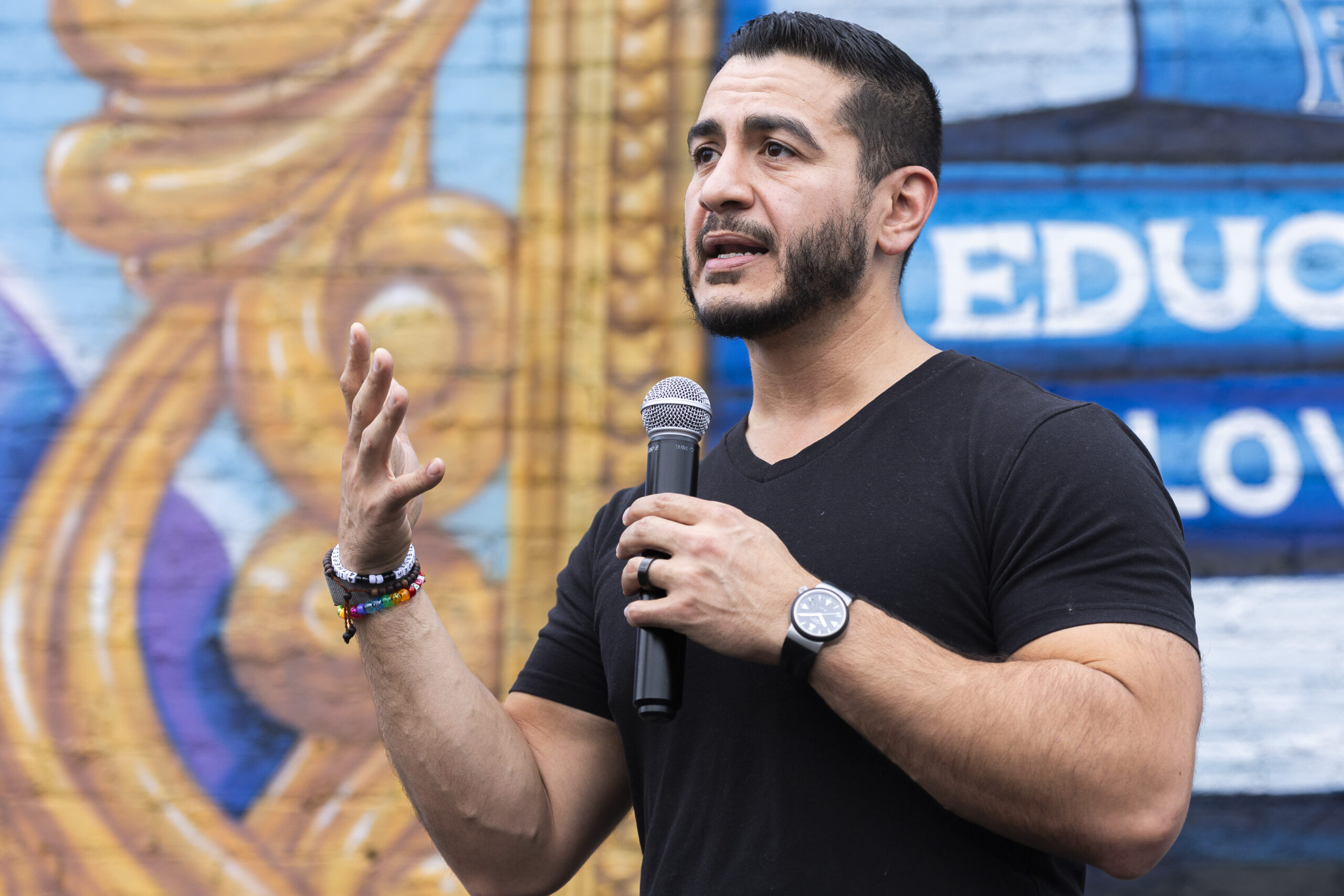 Senate hopeful Abdul El-Sayed claims Dems are attacking his electability because he’s Muslim — a new poll suggests a different reason
