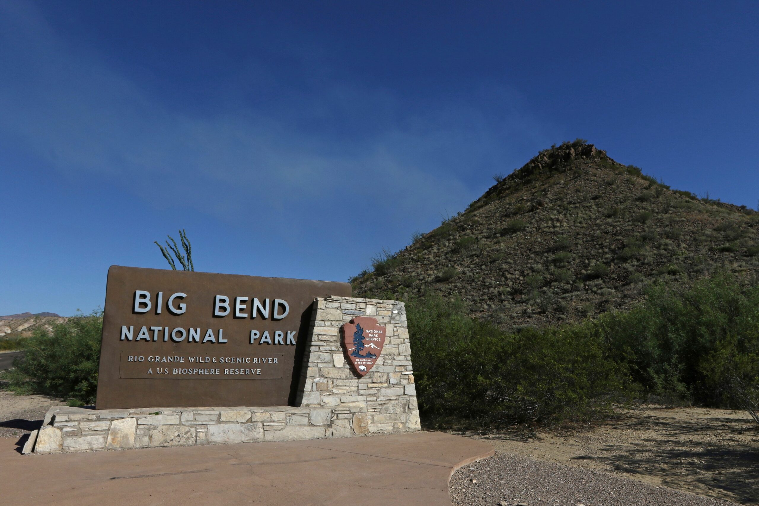 Trump admin briefly pauses contentious border project in Texas’ Big Bend National Park