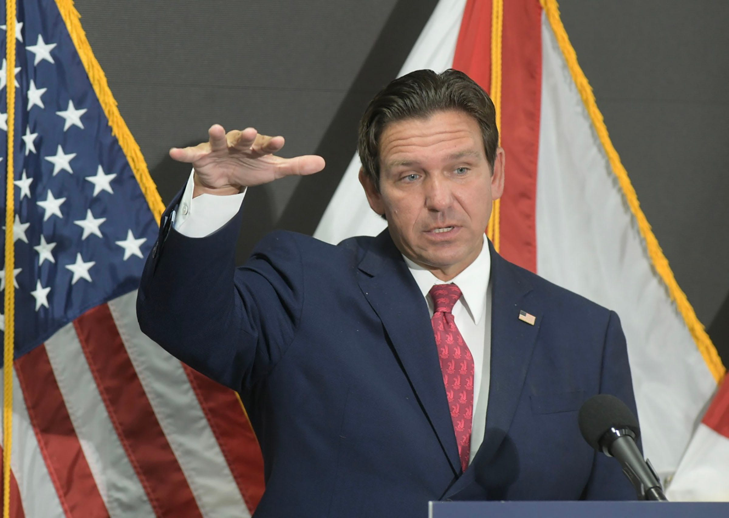 DeSantis’ replacement, DSA push, ethics scandals and redistricting shakeout: What to watch in Florida’s primary election