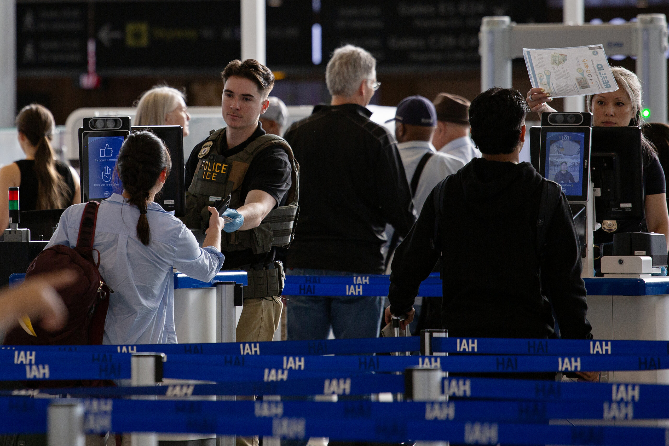 Rashida Tlaib rips TSA for targeting immigrants while introducing bill to scrap ICE airport arrests